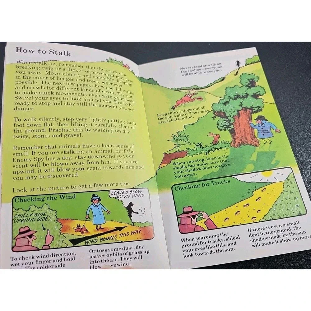 Tracking and Trailing (Spy Guides)-Ruth‎ Thomson, Judy Hindley